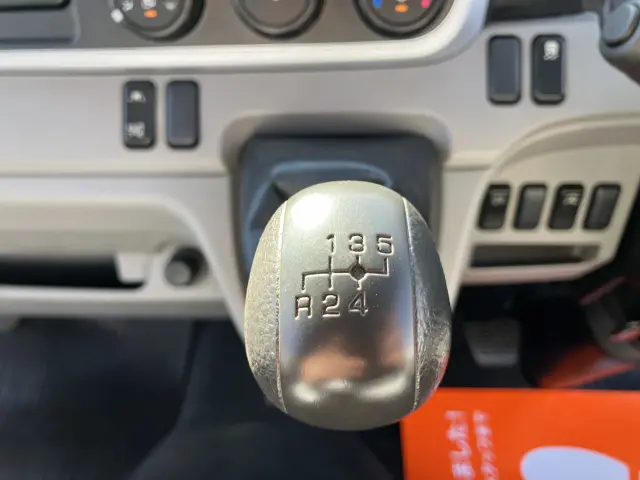 三菱 キャンター 2RG-FBA20(2WD)の写真30