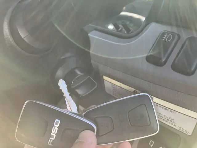 三菱 キャンター 2RG-FBA20(2WD)の写真33