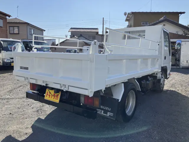 いすゞ エルフ TPG-NKR85AD(2WD)の写真3