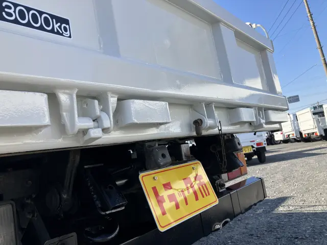 いすゞ エルフ TPG-NKR85AD(2WD)の写真5