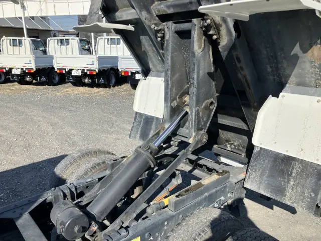 いすゞ エルフ TPG-NKR85AD(2WD)の写真24