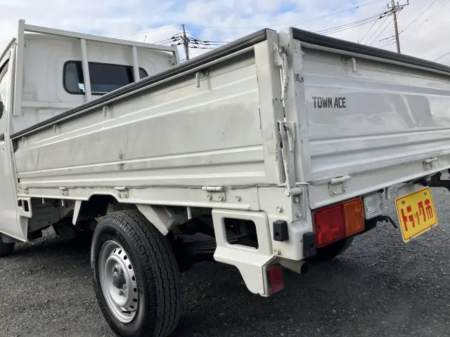 トヨタ タウンエーストラック DBF-S402U(2WD)の写真17