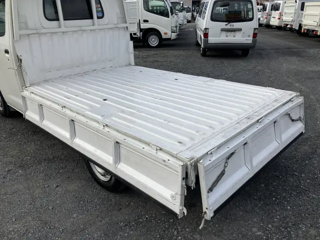 トヨタ タウンエーストラック DBF-(2WD)の写真19