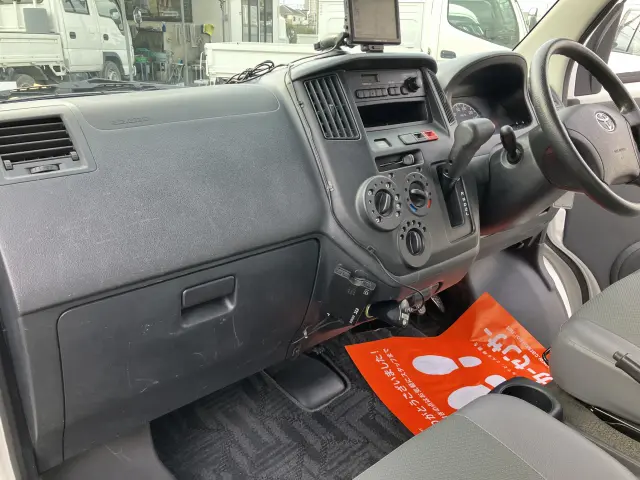トヨタ タウンエーストラック DBF-(2WD)の写真22