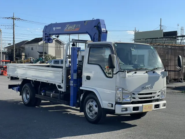 いすゞ エルフ 2RG-NKR88R(2WD)の写真3