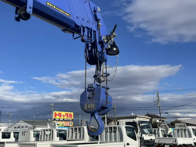 いすゞ エルフ 2RG-NKR88R(2WD)の写真20