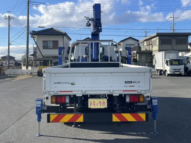 いすゞ エルフ 2RG-NKR88R(2WD)の写真22