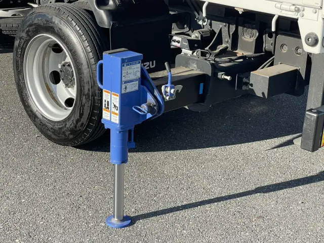 いすゞ エルフ 2RG-NKR88R(2WD)の写真23