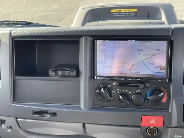 いすゞ エルフ 2RG-NKR88R(2WD)の写真31