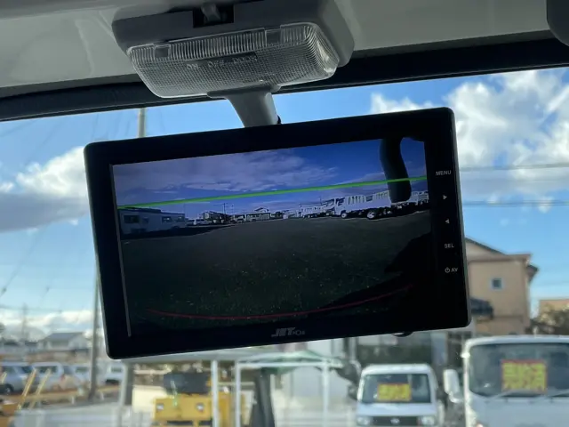 いすゞ エルフ 2RG-NKR88R(2WD)の写真37