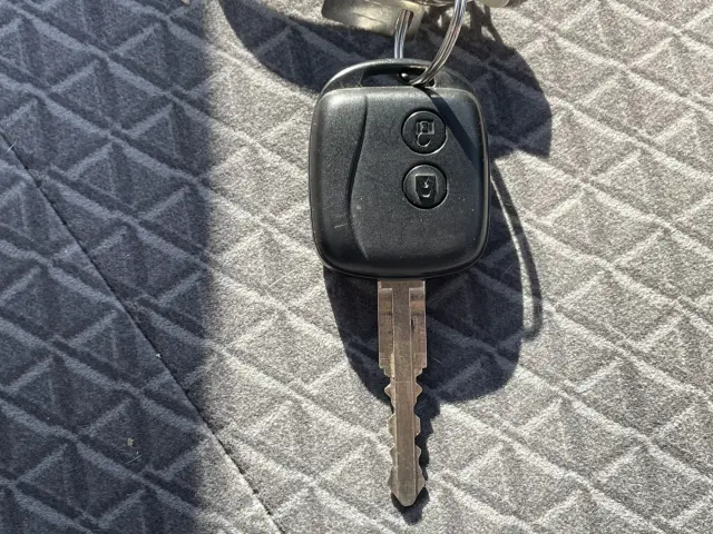 いすゞ エルフ 2RG-NKR88R(2WD)の写真40