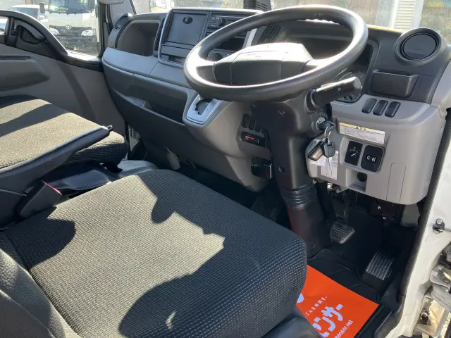 三菱 キャンター 2RG-FGA20(4WD)の写真5