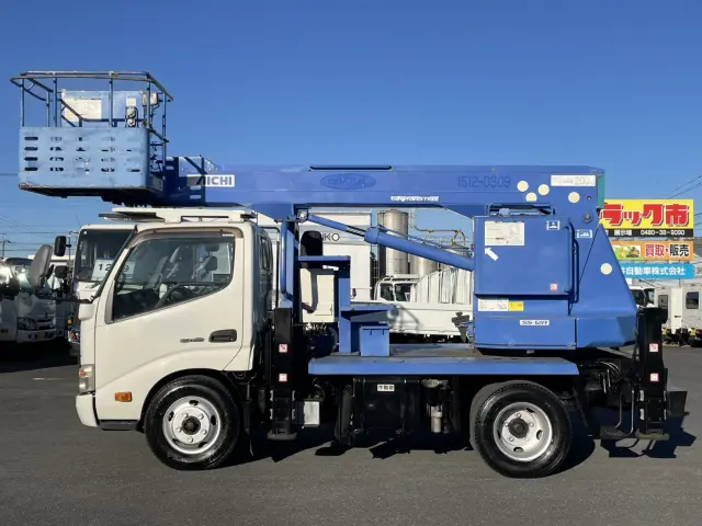 日野 デュトロ SKG-XZU600E(2WD)の写真8