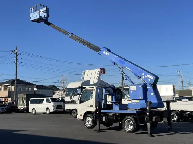 日野 デュトロ SKG-XZU600E(2WD)の写真24