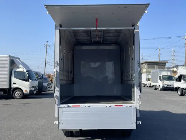 いすゞ エルフ TRG-NJS85AN(4WD)の写真9