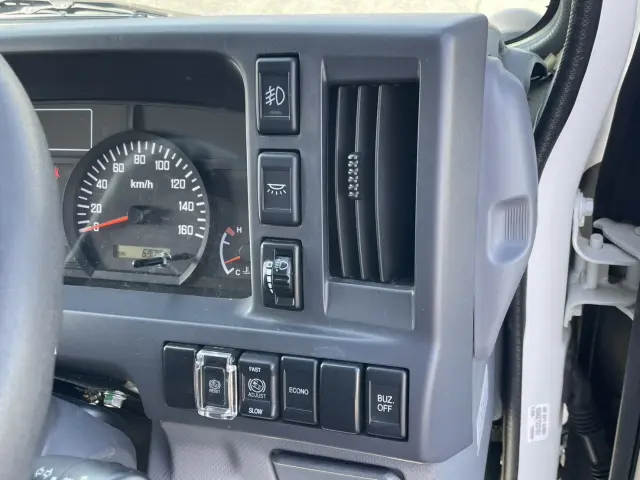 いすゞ エルフ TRG-NJS85AN(4WD)の写真31