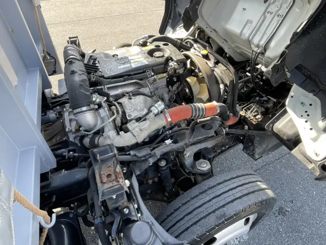 いすゞ エルフ TRG-NJS85AN(4WD)の写真36