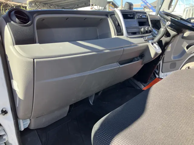 三菱 キャンター 2RG-FEB80(2WD)の写真24