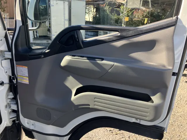 三菱 キャンター 2RG-FEB80(2WD)の写真26