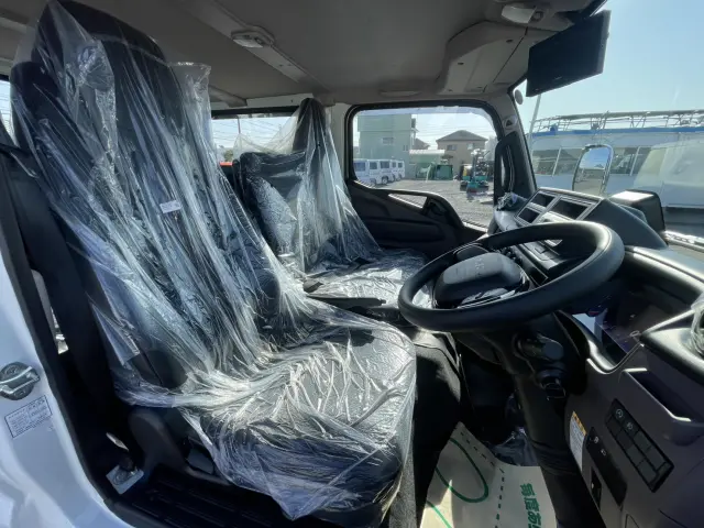 三菱 キャンター 2RG-FBA20(2WD)の写真18