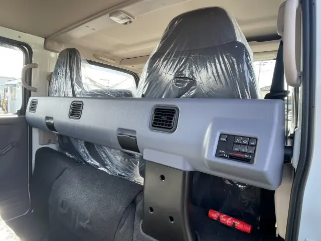三菱 キャンター 2RG-FBA20(2WD)の写真25