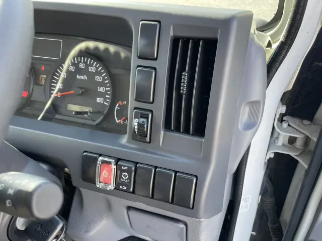 いすゞ エルフ TPG-NJR85A(2WD)の写真22