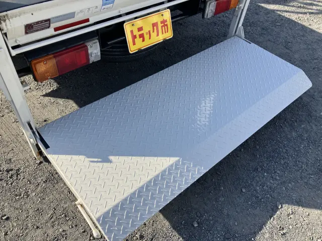 トヨタ ダイナ TKG-XZU645(2WD)の写真6