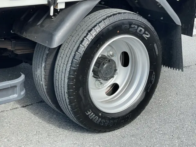 三菱 キャンター 2RG-FEAV0(2WD)の写真10