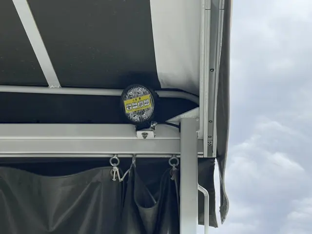 三菱 キャンター 2RG-FEAV0(2WD)の写真18