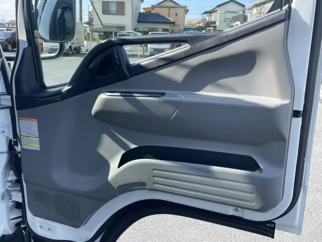 三菱 キャンター 2RG-FEAV0(2WD)の写真20