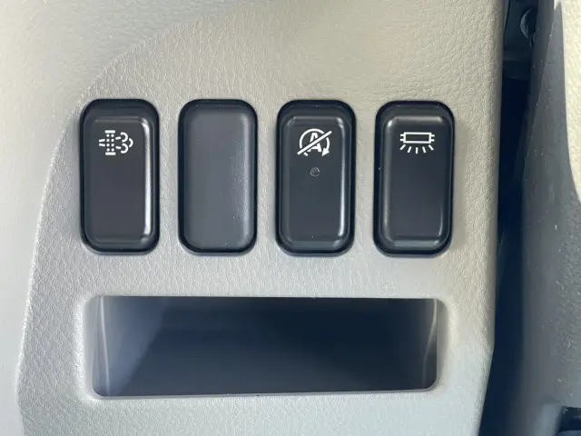 三菱 キャンター 2RG-FEAV0(2WD)の写真31