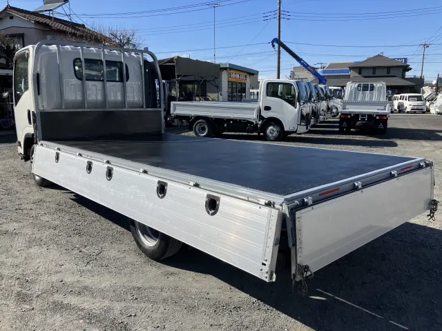 いすゞ エルフ TRG-NPR85AR(2WD)の写真19