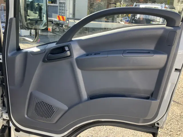 いすゞ エルフ TRG-NPR85AR(2WD)の写真25