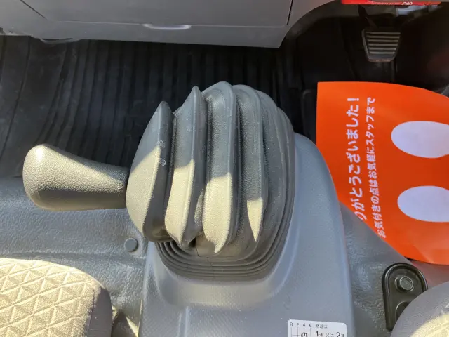 いすゞ エルフ TRG-NPR85AR(2WD)の写真34