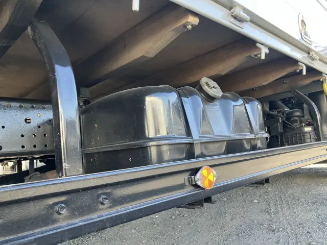 いすゞ エルフ TRG-NPR85AR(2WD)の写真42