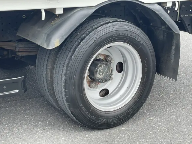 三菱 キャンター 2PG-FEB50(2WD)の写真11