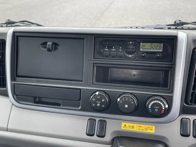 三菱 キャンター TPG-FBA30(2WD)の写真21