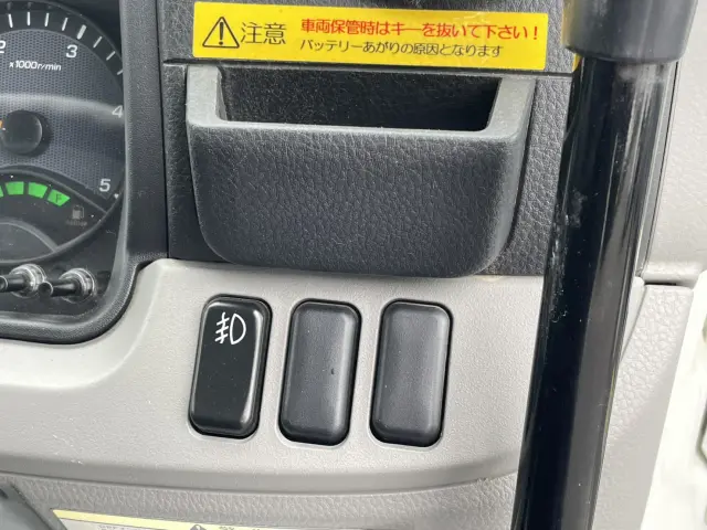 三菱 キャンター TPG-FBA30(2WD)の写真23