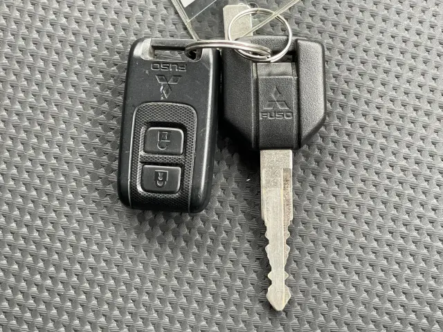 三菱 キャンター TPG-FBA30(2WD)の写真27