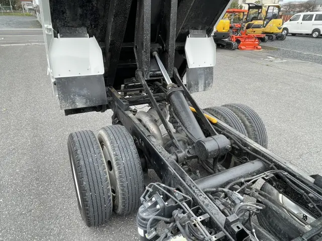 三菱 キャンター TPG-FBA30(2WD)の写真28