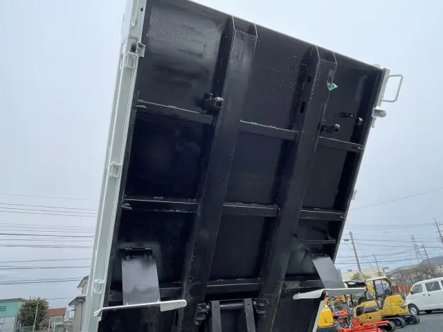 三菱 キャンター TPG-FBA30(2WD)の写真31