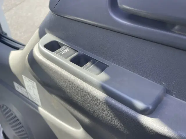 いすゞ エルフ TPG-NKR85AD(2WD)の写真17