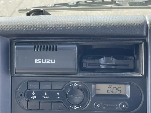 いすゞ エルフ TPG-NKR85AD(2WD)の写真20