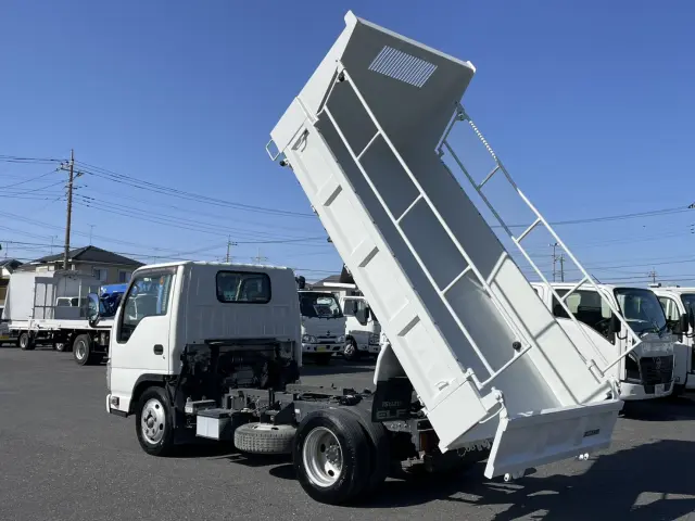 いすゞ エルフ TPG-NKR85AD(2WD)の写真29