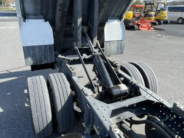 いすゞ エルフ TPG-NKR85AD(2WD)の写真34