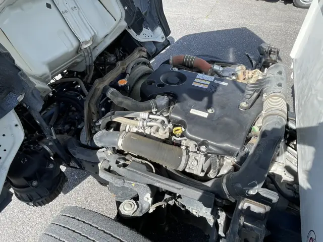 いすゞ エルフ TPG-NKR85AD(2WD)の写真35