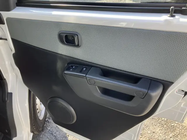 マツダ ボンゴバン 5BF-S403Z(2WD)の写真21