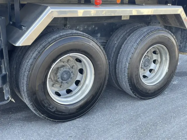 三菱 スーパーグレート QKG-FV50VX(6x4)の写真12