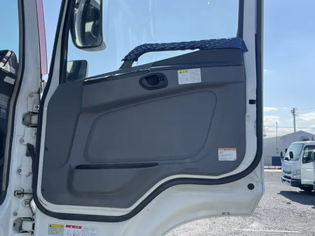 三菱 スーパーグレート QKG-FV50VX(6x4)の写真13