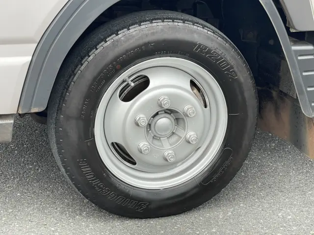 三菱 キャンター TPG-FBA00(2WD)の写真11